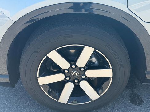 Used 2024 Honda Prologue Touring image 11
