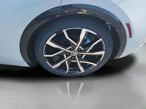 New 2026 Toyota Prius Plug-In Hybrid FWD image 7