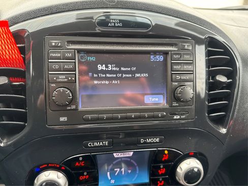 Used 2013 Nissan Juke SL w/ Midnight Edition image 16