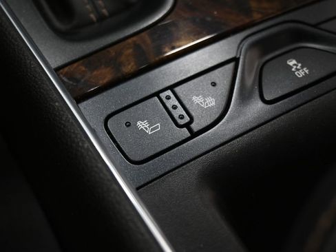 Used 2015 Chevrolet Impala LTZ image 11