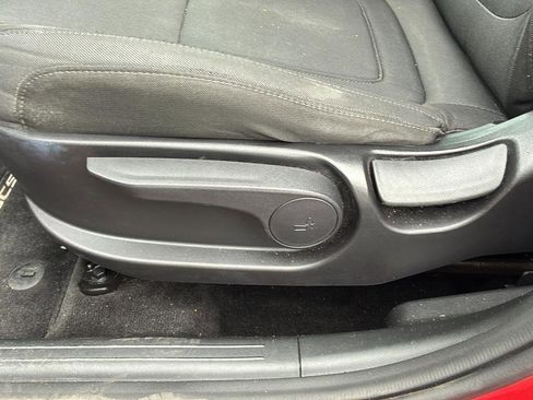 Used 2022 Hyundai Tucson SE image 11