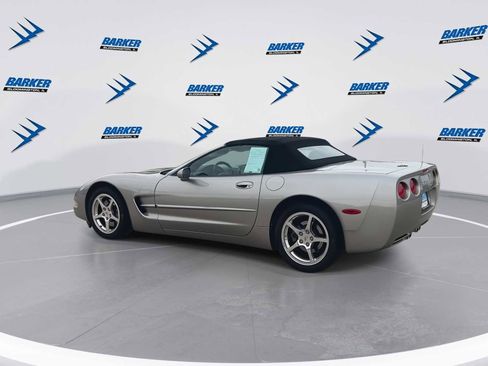 Used 2001 Chevrolet Corvette Convertible w/ Preferred Equipment Group2 image 6