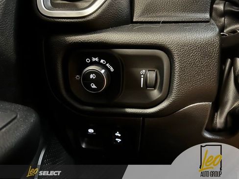 Used 2022 RAM 1500 Big Horn AWD/4WD image 17
