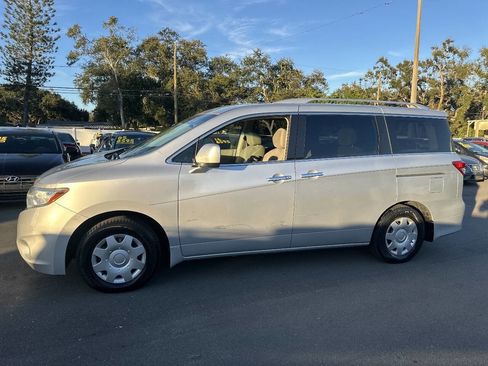 Used 2014 Nissan Quest S image 4