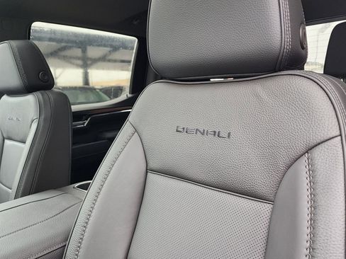 New 2026 GMC Sierra 1500 Denali w/ Denali Reserve Package image 18