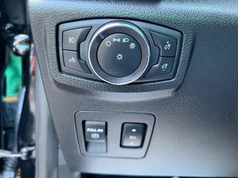 Used 2018 Ford F150 XLT w/ Equipment Group 302A Luxury AWD/4WD image 29