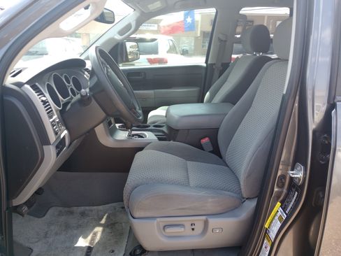 Used 2011 Toyota Tundra 2WD Double Cab w/ SR5 Pkg image 10