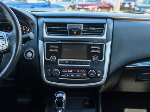 Used 2016 Nissan Altima 2.5 SL image 10