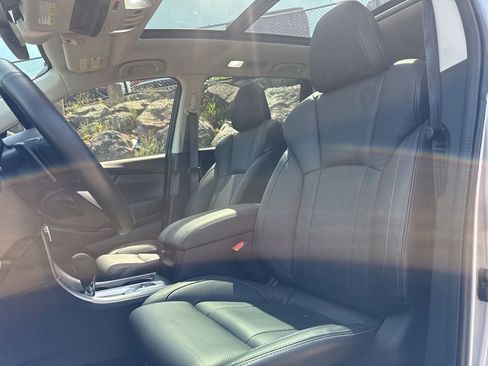 Used 2022 Subaru Ascent Limited w/ Technology Package AWD/4WD image 14