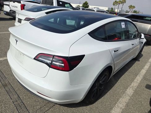 Used 2022 Tesla Model 3 RWD image 6