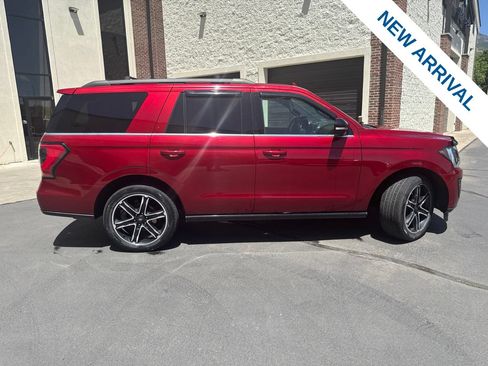 Used 2019 Ford Expedition Limited w/ Equipment Group 303A AWD/4WD image 8