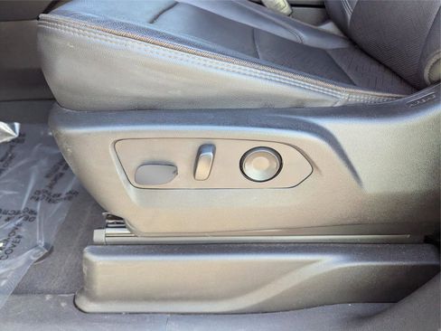 Used 2022 Chevrolet Tahoe High Country image 19