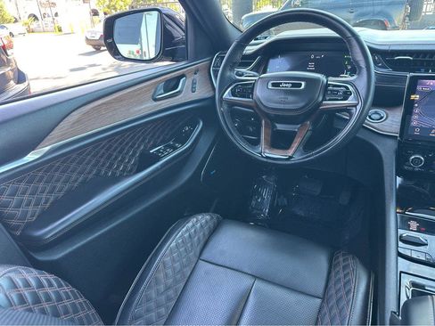 Used 2022 Jeep Grand Cherokee Summit w/ Advanced Protech Group IV image 19