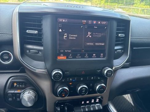 Used 2022 RAM 1500 Laramie AWD/4WD image 9