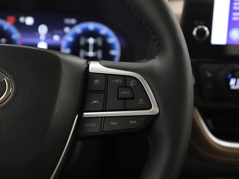 Used 2026 Toyota Grand Highlander Platinum image 31