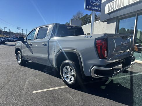 Used 2024 GMC Sierra 1500 Pro w/ Pro Value Package image 2
