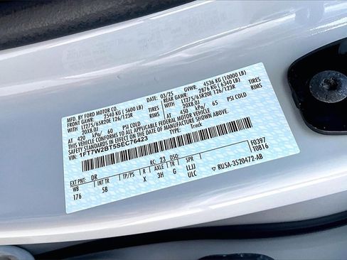 Used 2025 Ford F250 Lariat w/ Black Appearance Package image 20