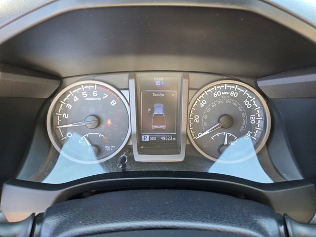 Used 2017 Toyota Tacoma TRD Off-Road w/ Tow Package (A/T) AWD/4WD image 34