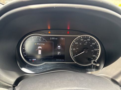 Used 2020 Nissan Kicks SR w/ Exterior Package image 17