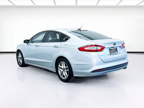 Used 2014 Ford Fusion SE image 6