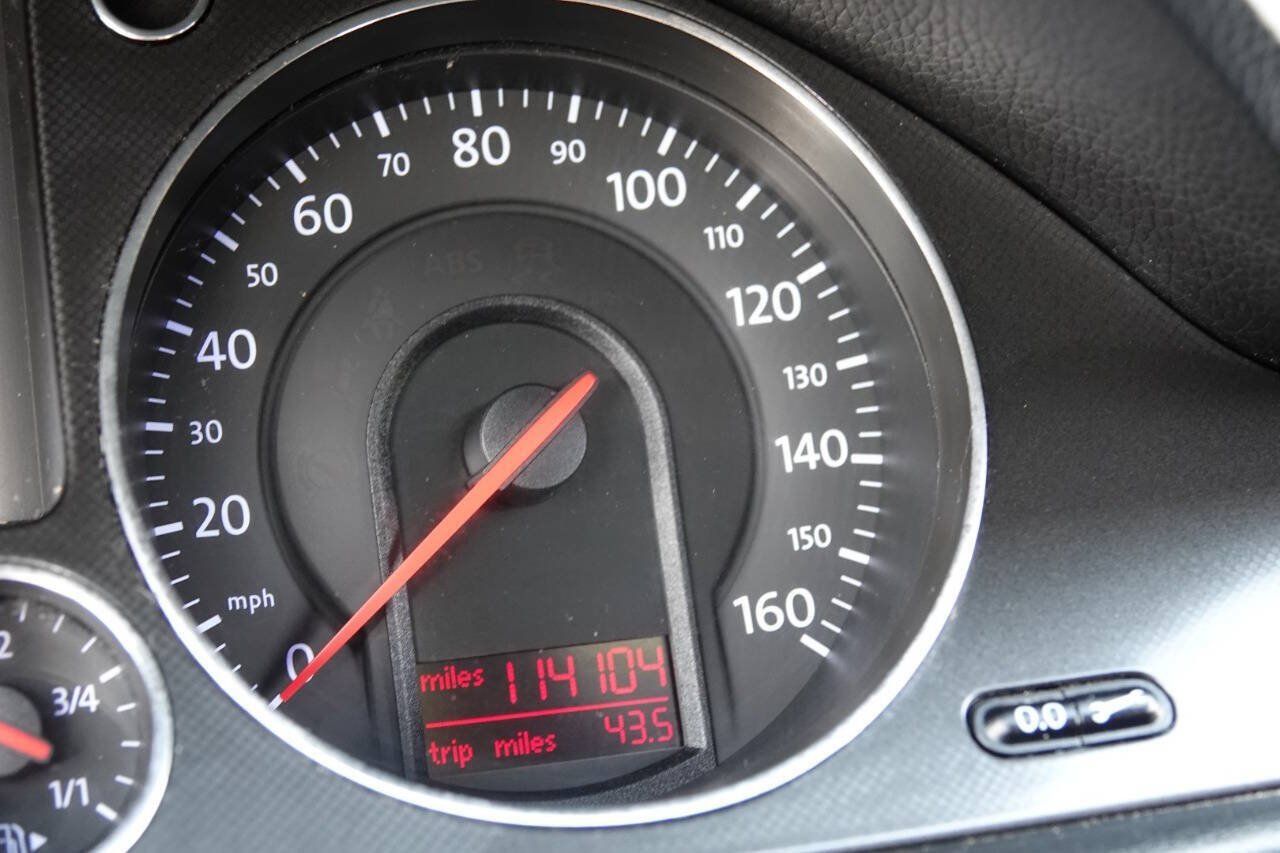 Used 2007 Volkswagen Passat 2.0T FWD image 89