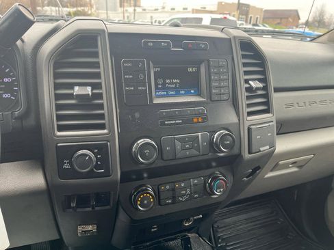 Used 2019 Ford F350 XL w/ Power Equipment Group image 11