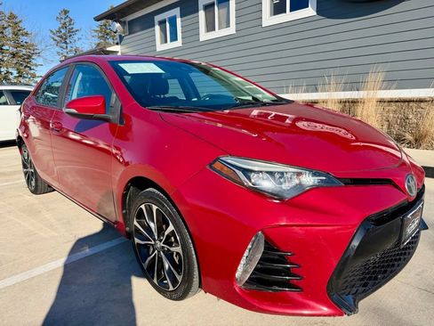 Used 2017 Toyota Corolla SE w/ Carpet Mat Package (TMS) image 2