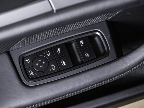 New 2025 Porsche Taycan 4 Cross Turismo image 26