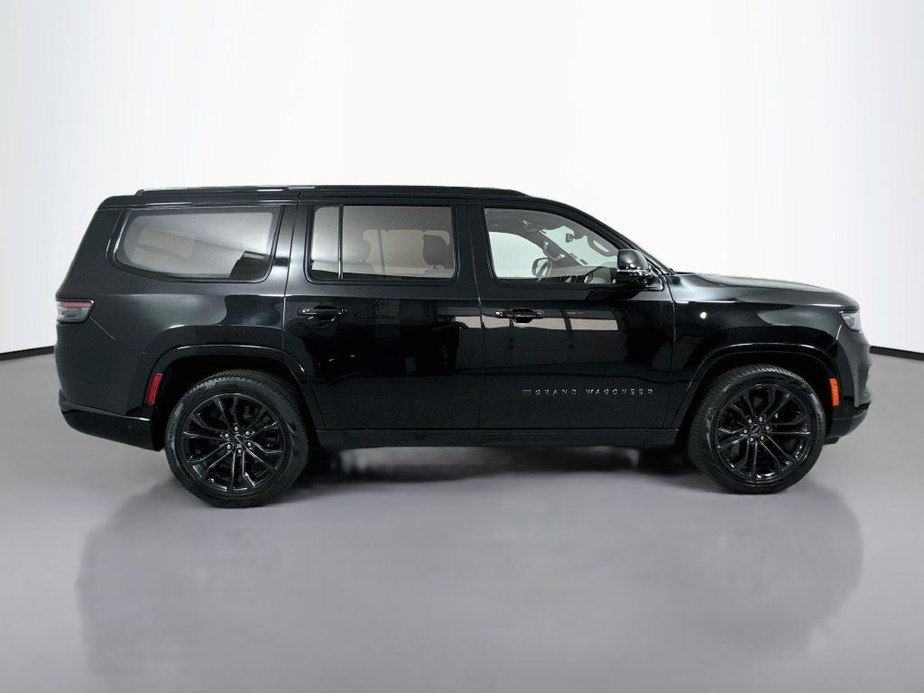 Used 2023 Jeep Grand Wagoneer Series II AWD/4WD image 6