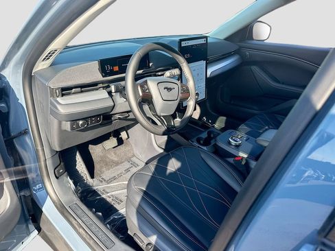 Used 2023 Ford Mustang Mach-E Select RWD image 9