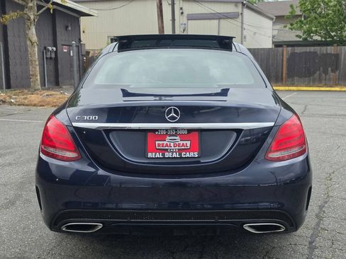 Used 2015 Mercedes-Benz C 300 Sedan image 4