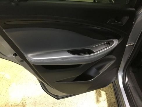 Used 2019 Buick Envision Essence image 45