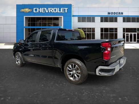 Used 2023 Chevrolet Silverado 1500 LT AWD/4WD image 3