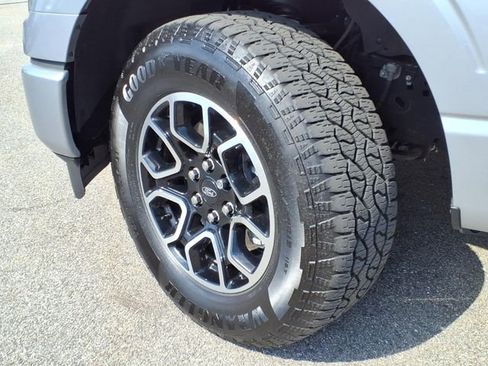 Used 2023 Ford F150 XLT w/ Equipment Group 302A High image 8