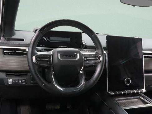 Used 2025 GMC Sierra EV Denali AWD/4WD image 9