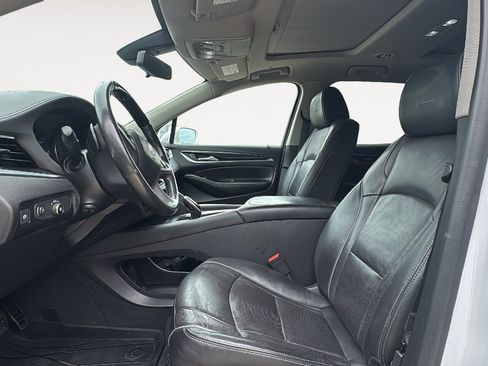 Used 2020 Buick Enclave Avenir w/ Avenir Technology Package FWD image 9