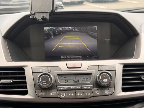 Used 2015 Honda Odyssey EX-L image 24
