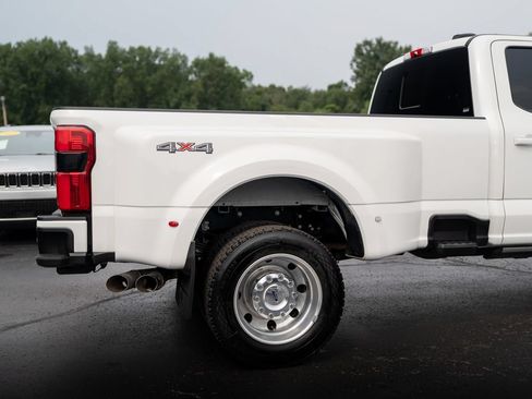 Used 2026 Ford F450 Platinum w/ Camper Package AWD/4WD image 8