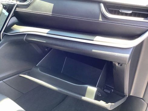 Used 2024 Jeep Grand Cherokee Laredo X w/ Trailer Tow Package image 39