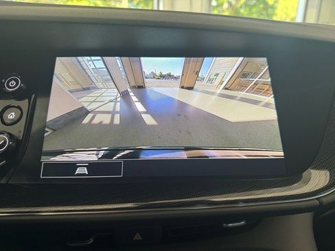 Used 2023 Buick Envision Preferred image 34