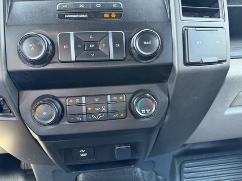 Used 2022 Ford F250 XL w/ Power Equipment Group image 27