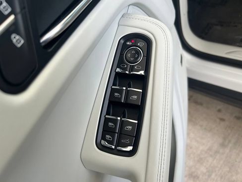 Used 2021 Porsche Macan S AWD/4WD image 39