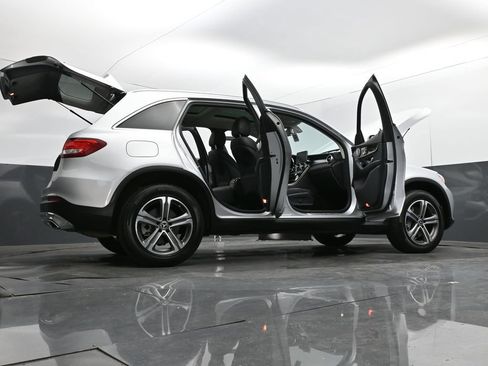 Used 2017 Mercedes-Benz GLC 300 4MATIC image 33