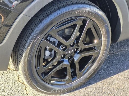 Used 2023 Kia Telluride EX X-Line image 7