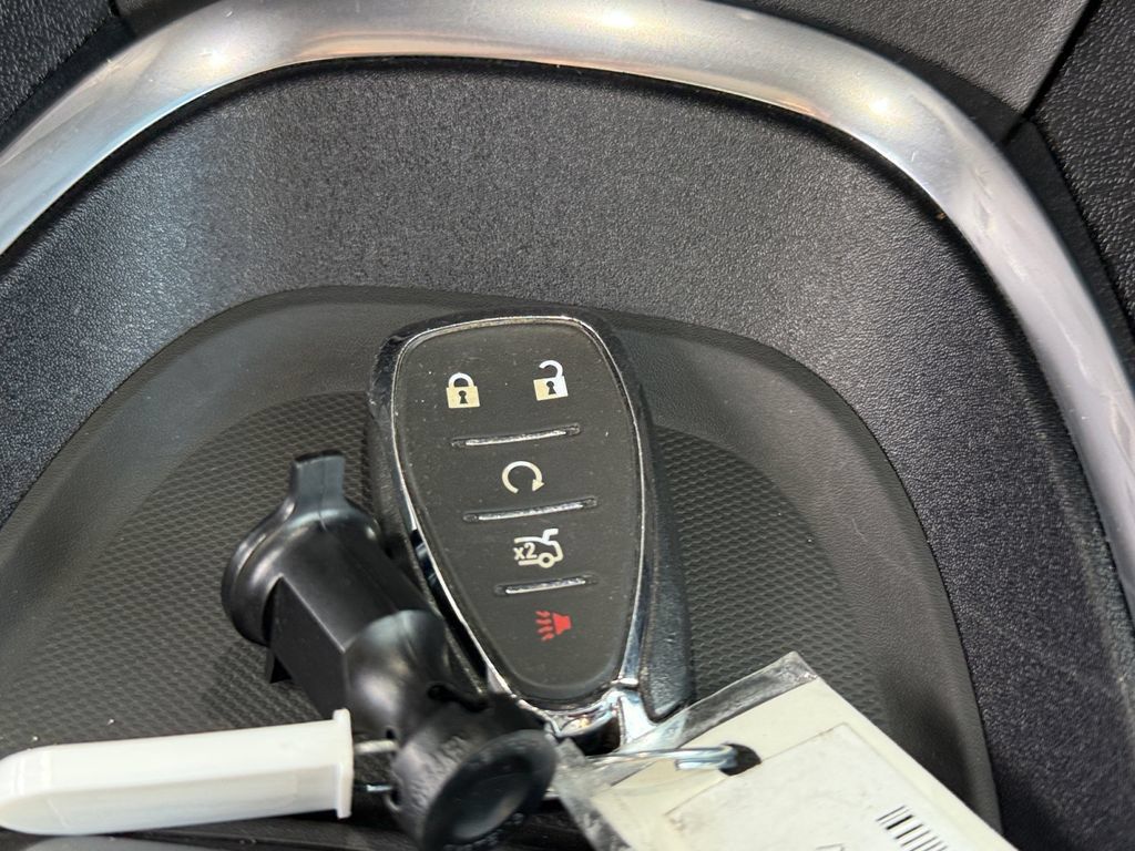Used 2025 Chevrolet Malibu LT FWD image 42