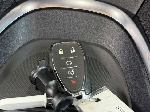 Used 2025 Chevrolet Malibu LT FWD image 42