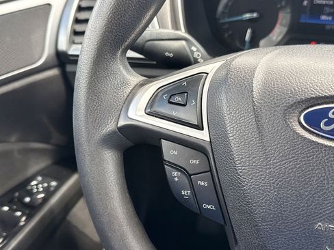 Used 2014 Ford Fusion SE FWD image 23