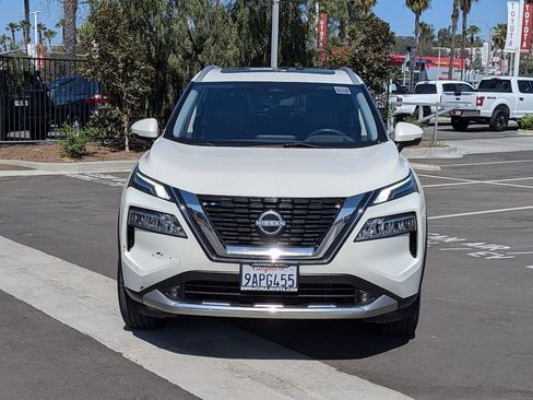 Used 2022 Nissan Rogue Platinum w/ Head-Up Display Package FWD image 4