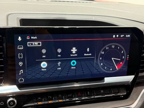 Used 2024 GMC Sierra 1500 SLT w/ SLT Premium Plus Package image 32