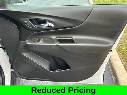Used 2022 Chevrolet Equinox LT image 42